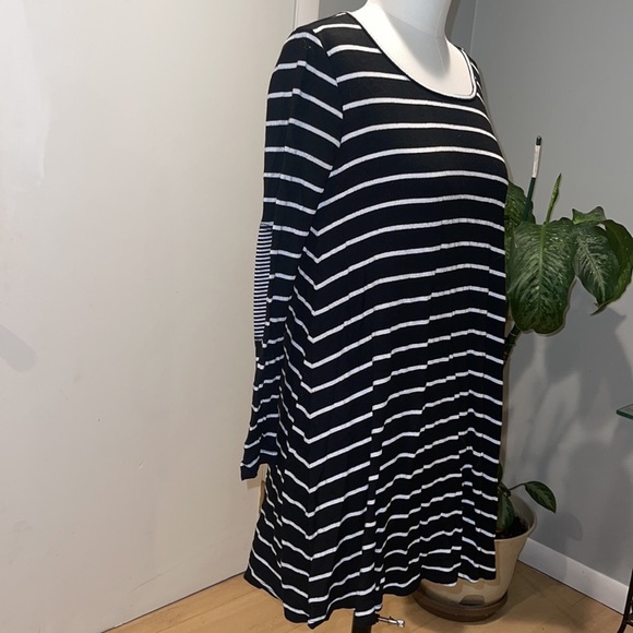 🖤ANTHROPOLOGIE LONG SLEEVE STRIP DRESS🖤 - Picture 3 of 7